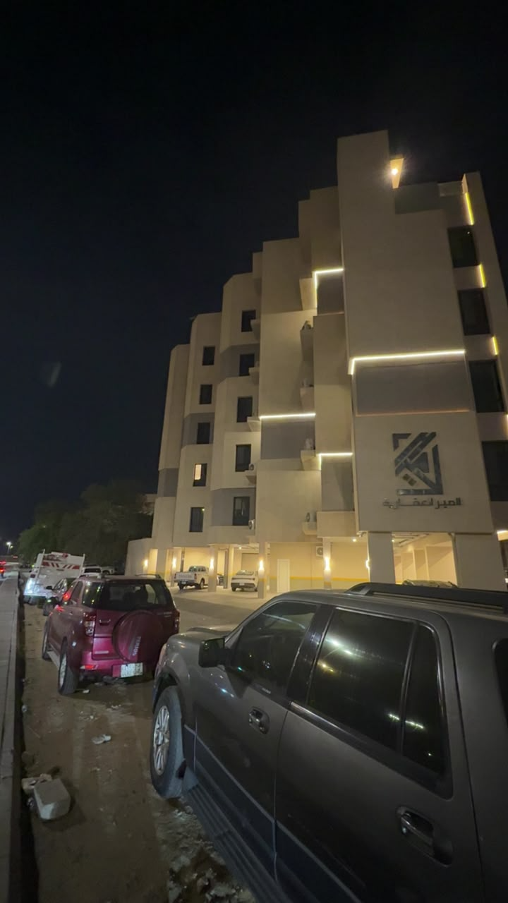 فرصة استثمارية مميزة – عمارة تجارية بحي المنار
