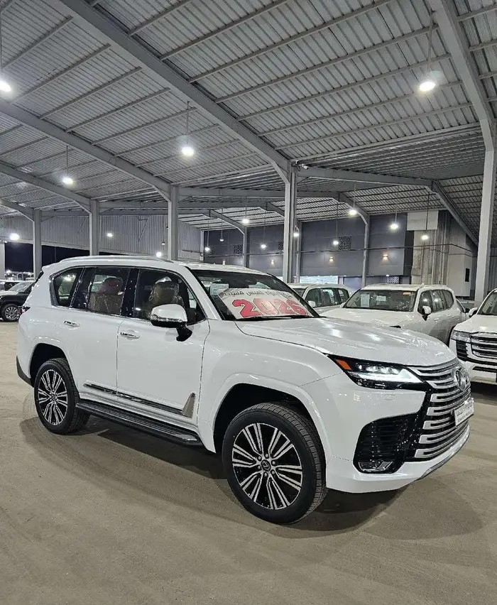 لكزس LX600 BB 2026.